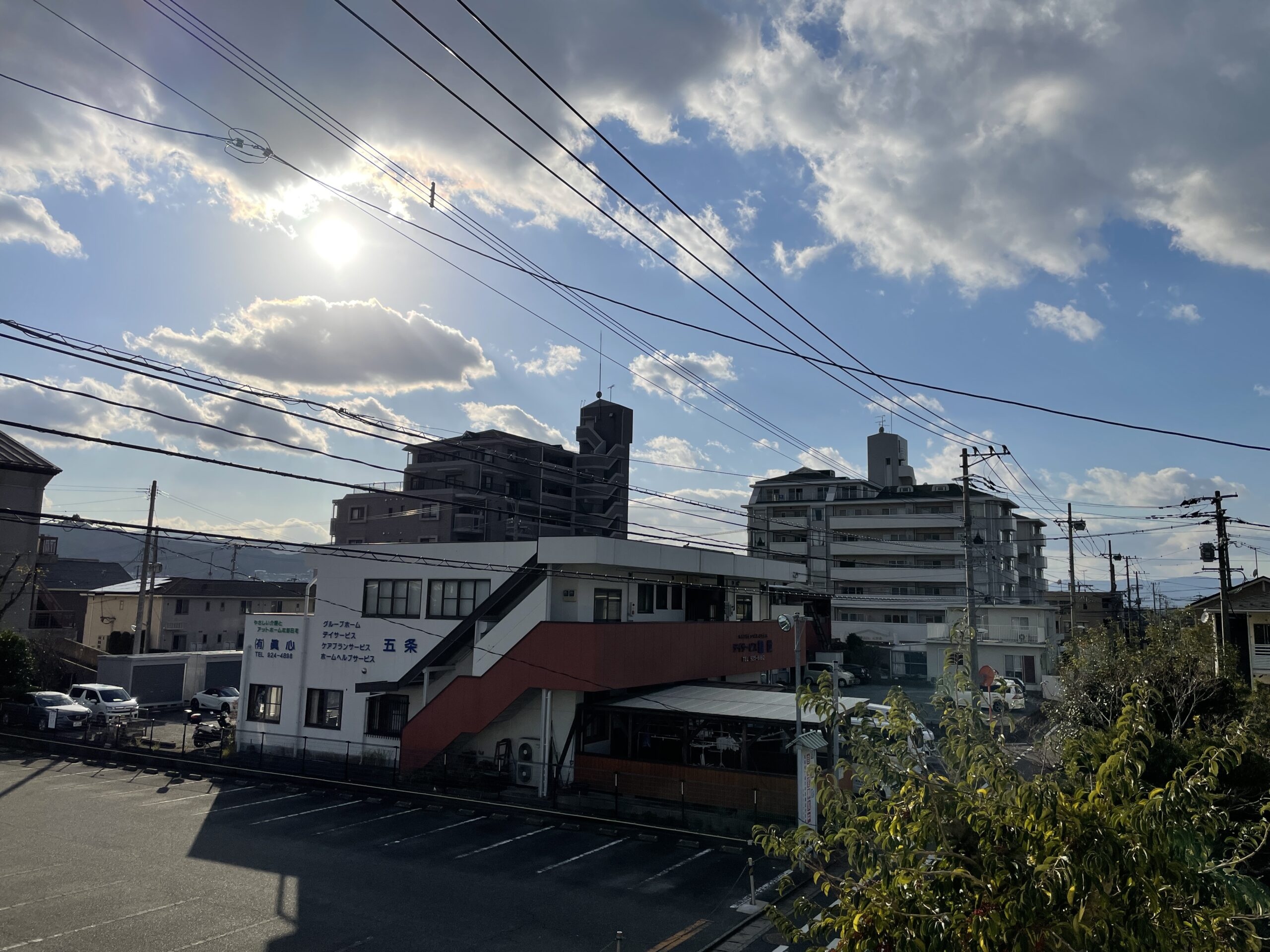 周りに高い建物がなく、日当たり抜群です。